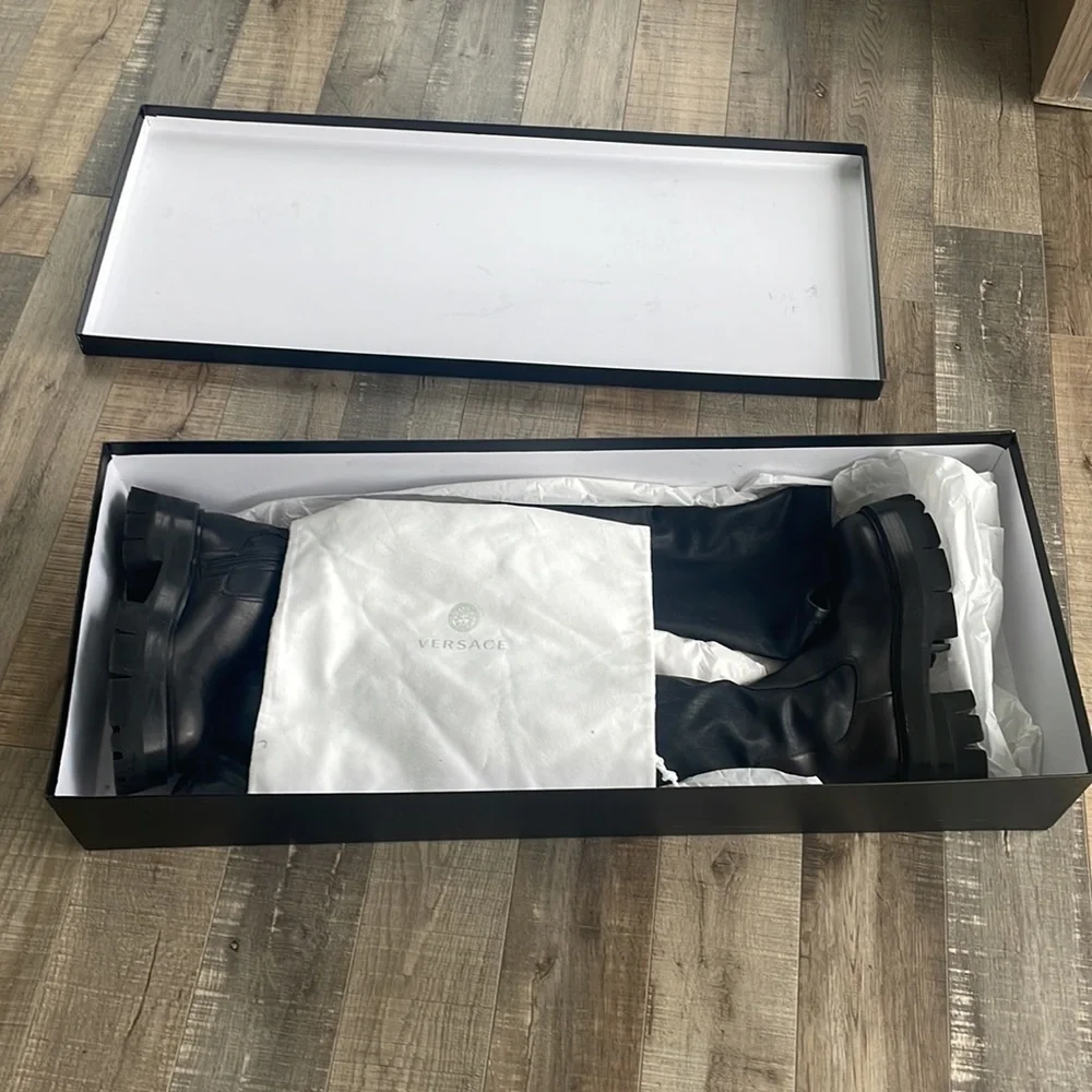 VERSACE black over the knee Lugg Boots size Euro 40 with box + dust bag